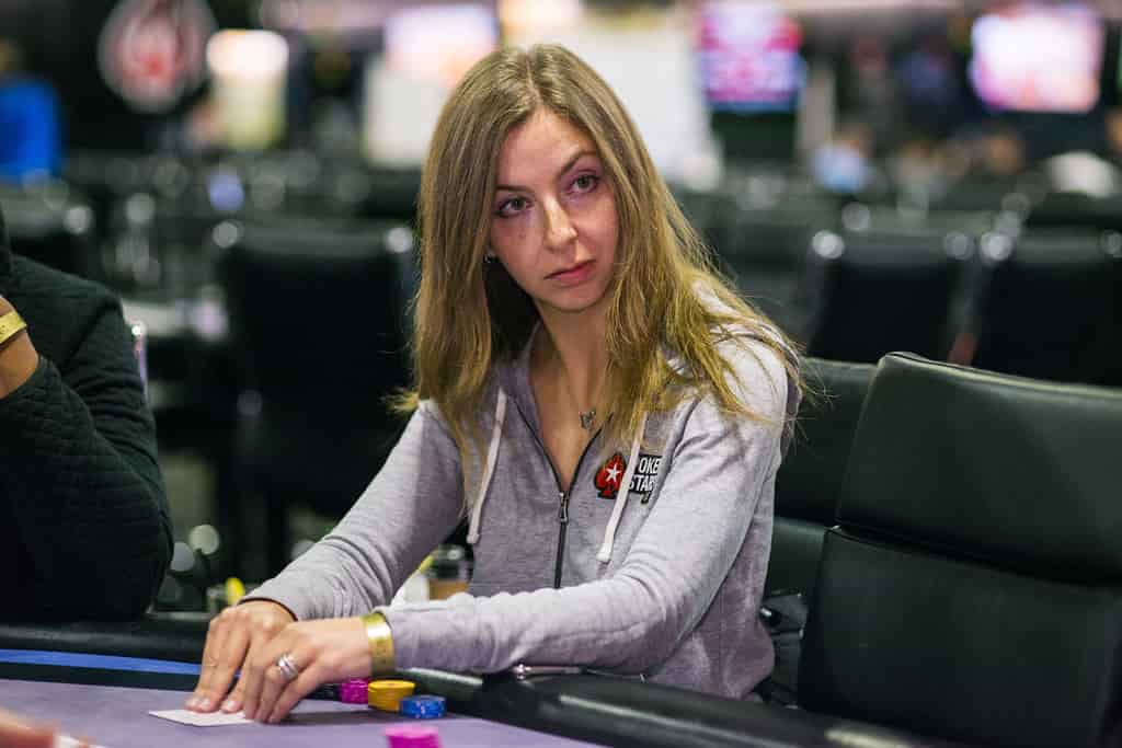 maria konnikova playing poker